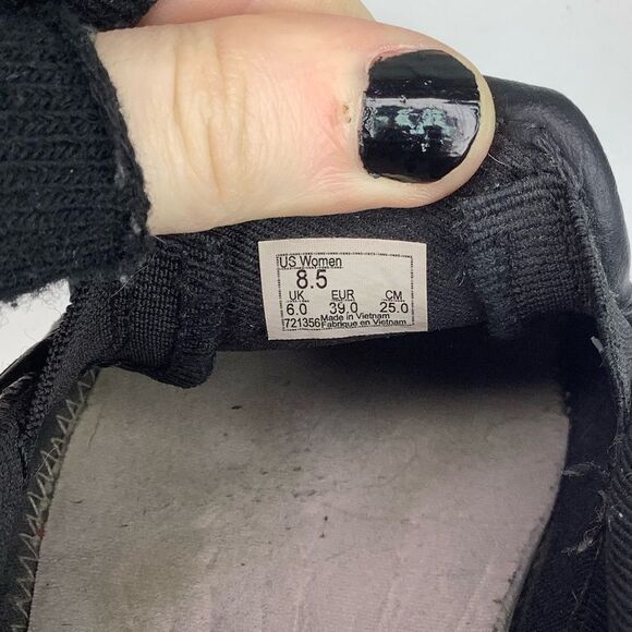 Vans Black Leather Laser Cut Slip On Women’s Skater Sneaker Shoes Size 8.5 - Picture 9 of 10